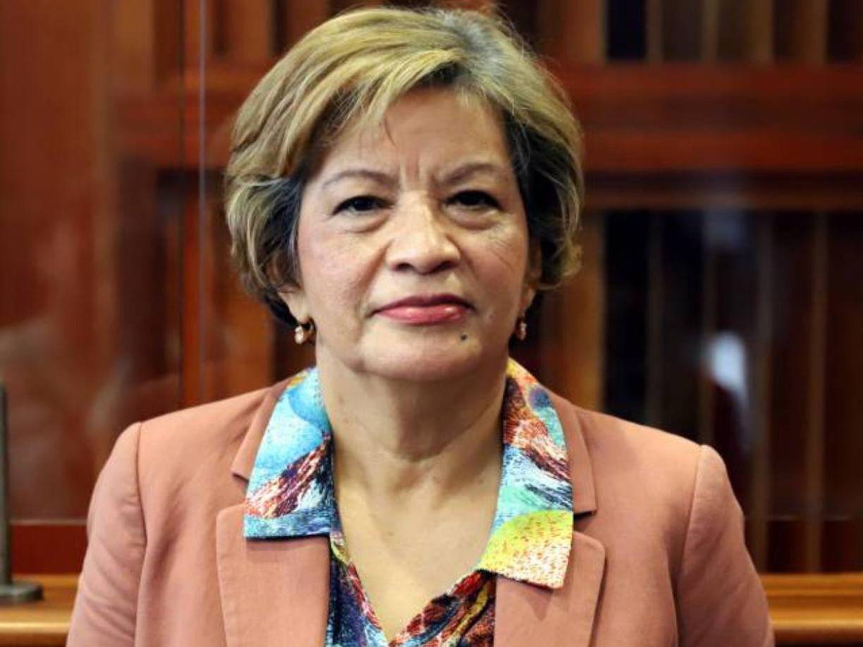 4. Rubenia Esperanza Galeno Barralaga Puntaje 85.47