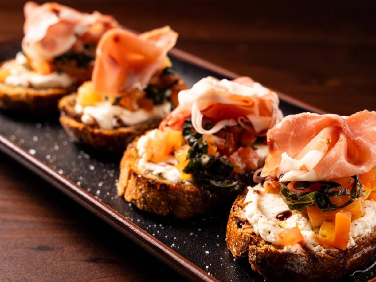 Bruschetta, parte del menú que van a poder encontrar en el restaurante de Troglio.