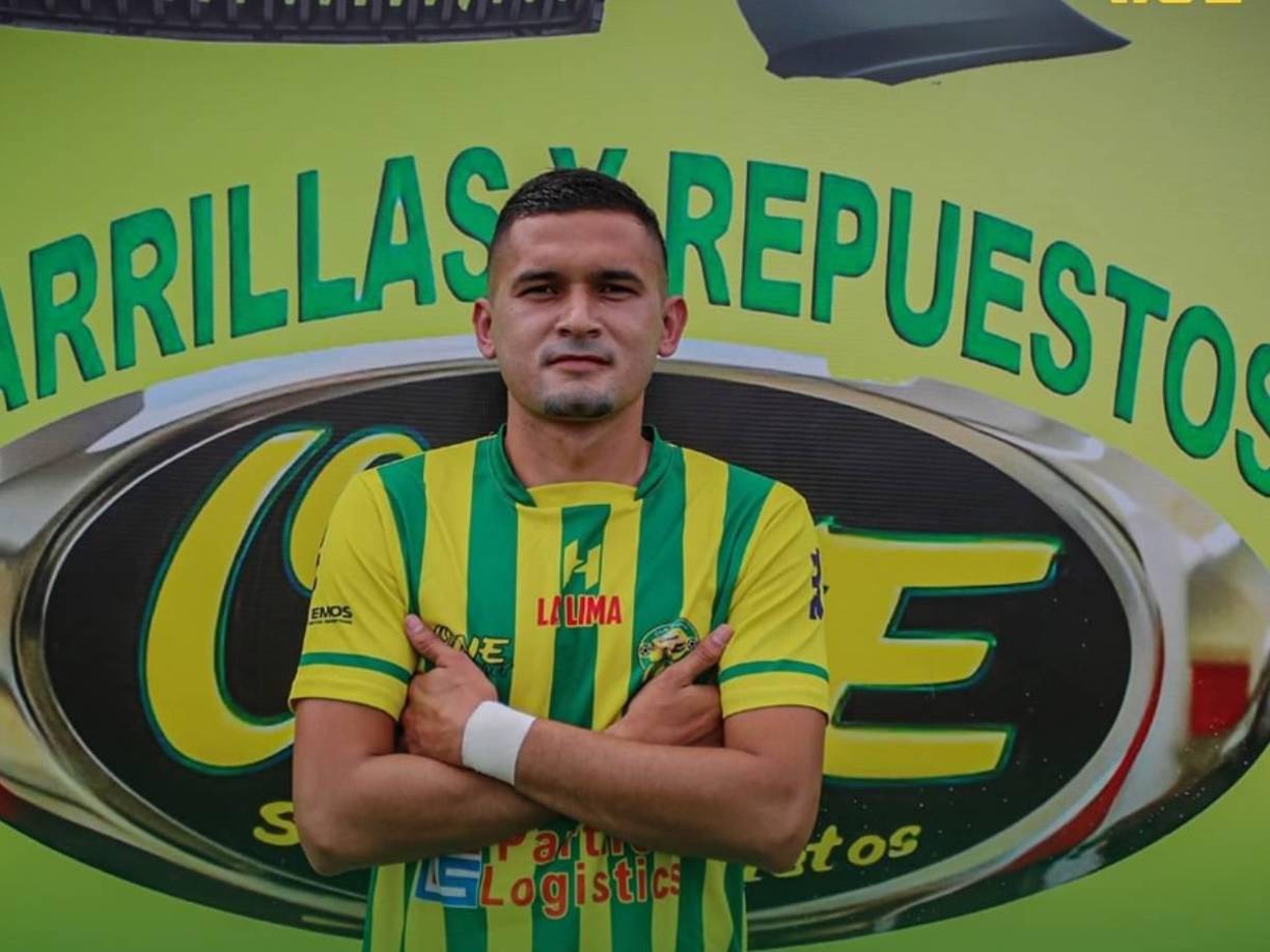 Cristian Sabillón fue anunciado como nuevo futbolista del Parrillas One de la Liga de Ascenso.