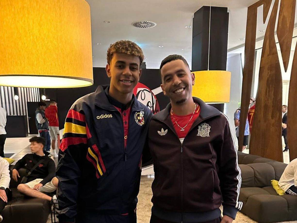 “Triple apuñalamiento al padre de Lamine Yamal en Mataró”, indican en España.