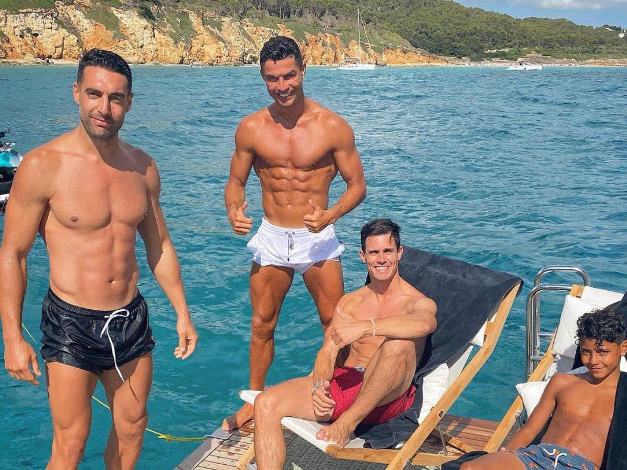 El periodista ha viajado a Arabia Saudita para visitar a Cristiano, que comenzó su nueva vida en el Medio Oriente a finales del 2022.