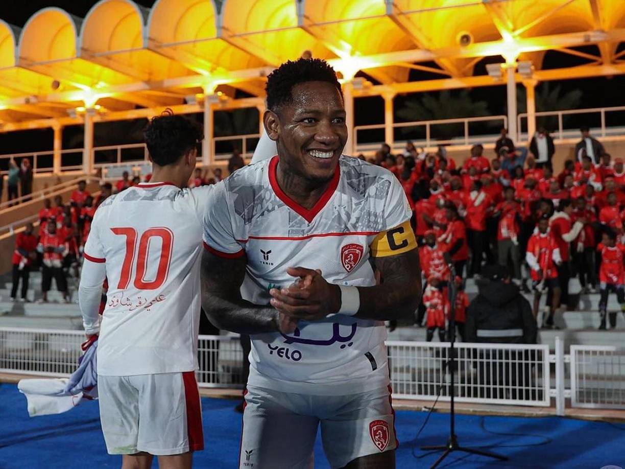 El atacante catracho ha jugado varios partidos como capitán del equipo, el cual encuentra en la cuarta posición de la tabla buscando el ascenso al máximo circuito de Arabia donde está Cristiano Ronaldo y otras figuras.