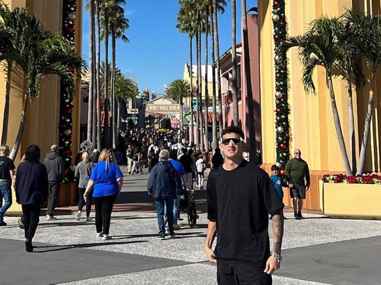 André Orellana: El defensor del Olimpia agarró maletas rumbo a Estados Unidos en donde pudo disfrutar un par de días.