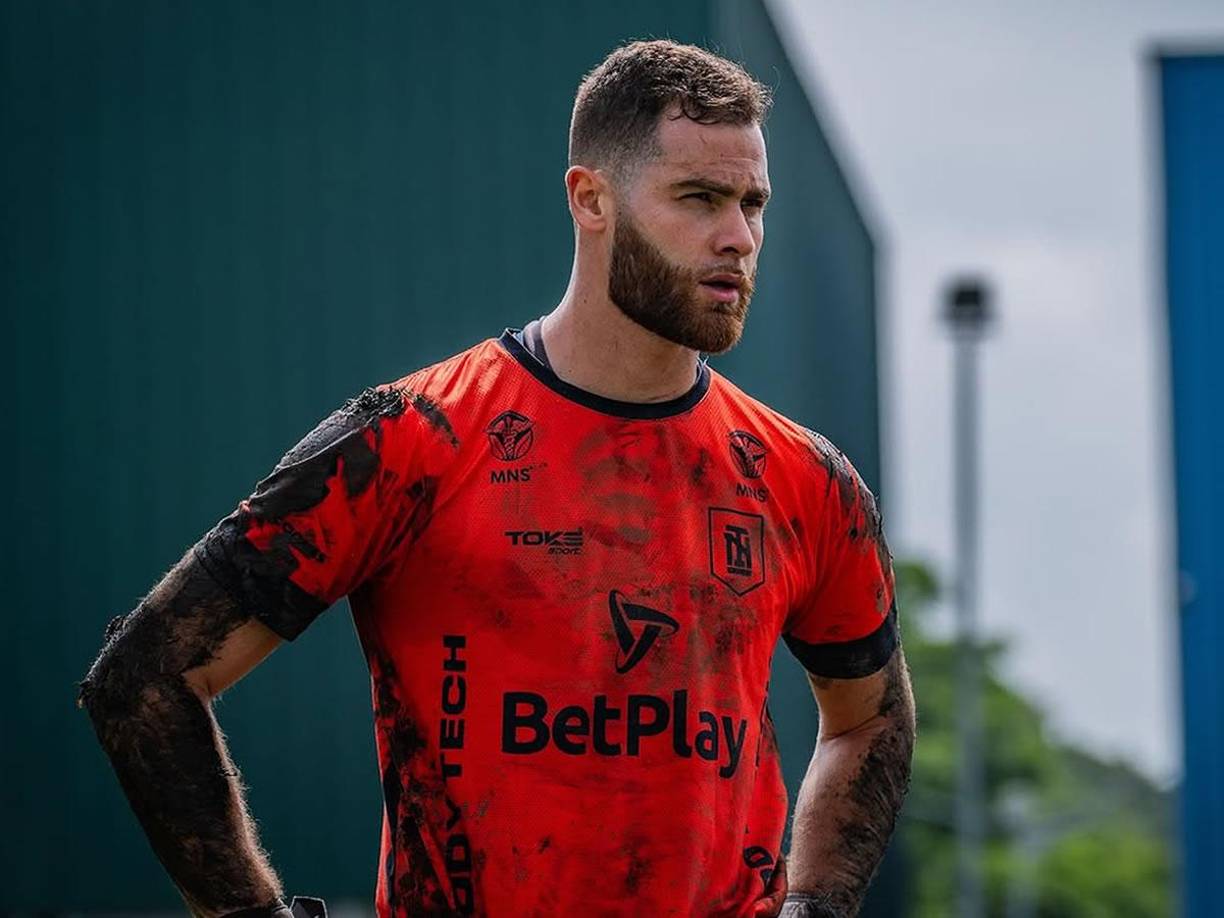 Enrique Facussé - El portero hondureño pertenece a Motagua y luego de su temporada cedido al Internacional de Palmira de Colombia, regresaría a Honduras, pero para ser cedido al UPNFM.