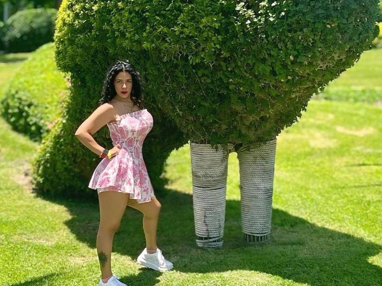 Estallan las redes sociales luego de que se filtró video íntimo de hermosa modelo con su esposo, un famoso periodista. 