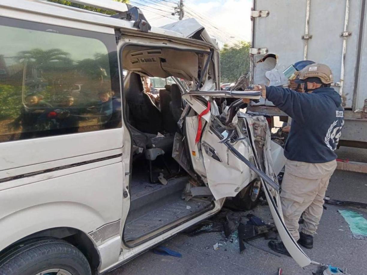 “Venía tranquilo en mi ruta, pero un varón quiso meterse de repente y, como estaba el furgón parado, no pude esquivarlo”, explicó Rodríguez.