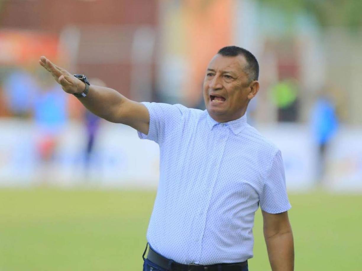 Humberto Rivera - ‘Beto’ es uno de los últimos técnicos hondureños en ser finalista de la Liga Nacional al frente del Olancho. Sigue como agente libre.