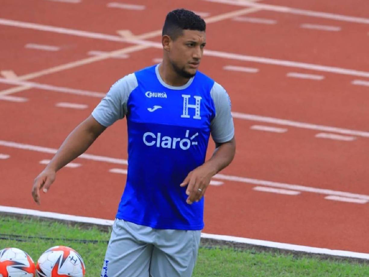 Volantes: Bryan Acosta (Real España).