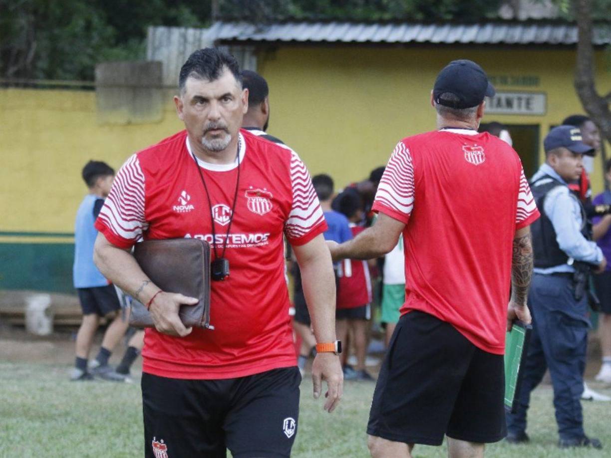  El técnico uruguayo Martín García es el DT del Vida y habló sobre la situación del equipo: “Dios dirá todo se lo dejamos en las manos de él”, indicó.
