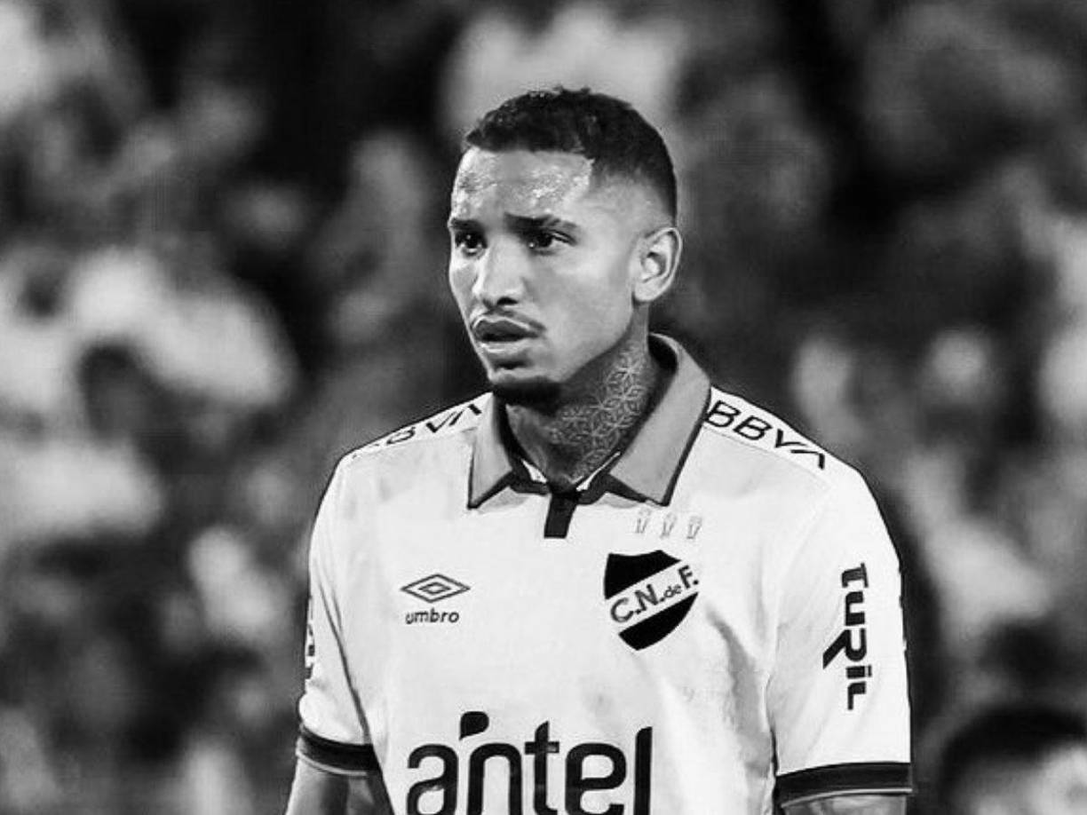 Juan Izquierdo, defensor de 27 años de edad, murió en Brasil luego de haber sufrido un paro cardíaco en el partido entre Nacional y Sao Pablo por la Copa Libertadores.