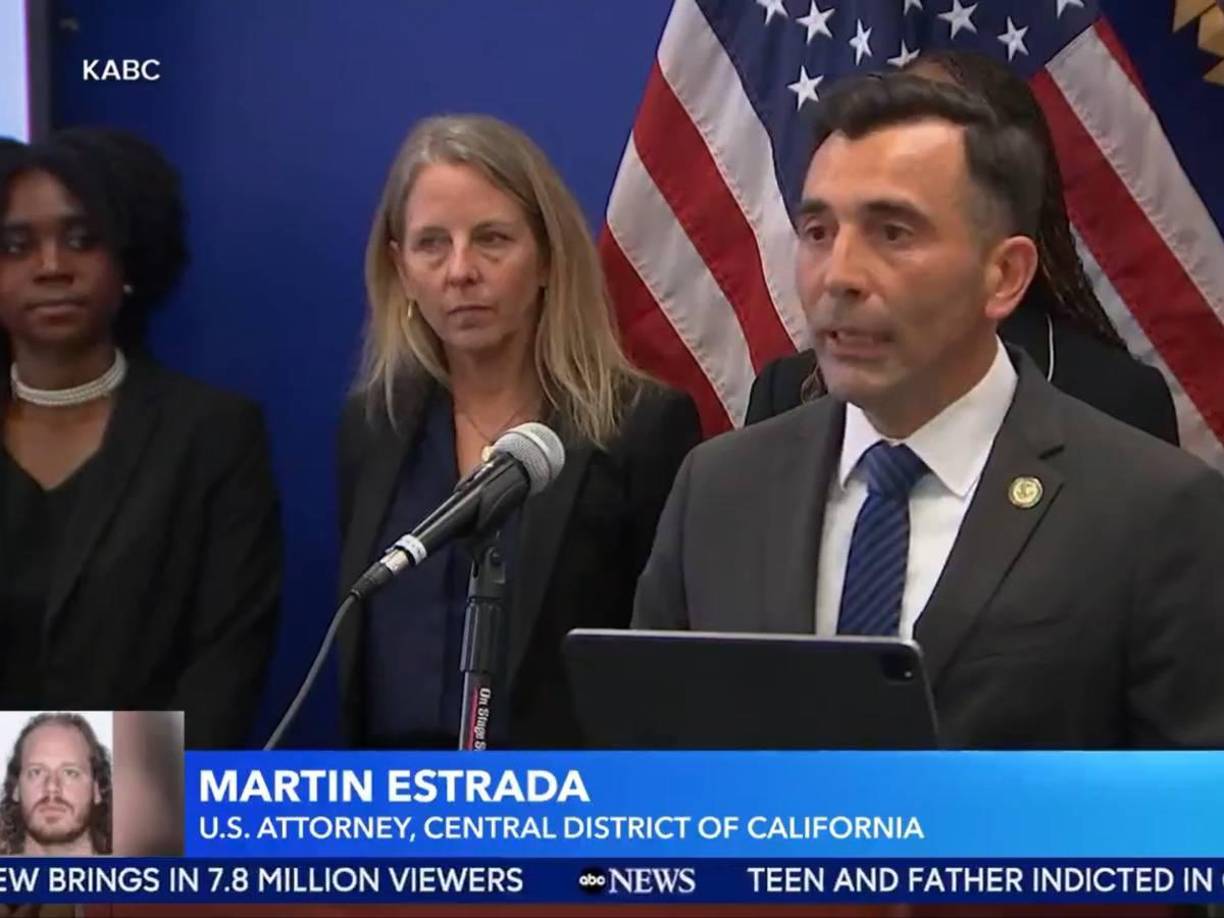 El fiscal federal para el Distrito Central de California, Martin Estrada, dijo hoy en una conferencia de prensa en Los Ángeles que Wedding había elegido convertirse en “un importante traficante de drogas y asesino” en vez de seguir su vida deportiva. 