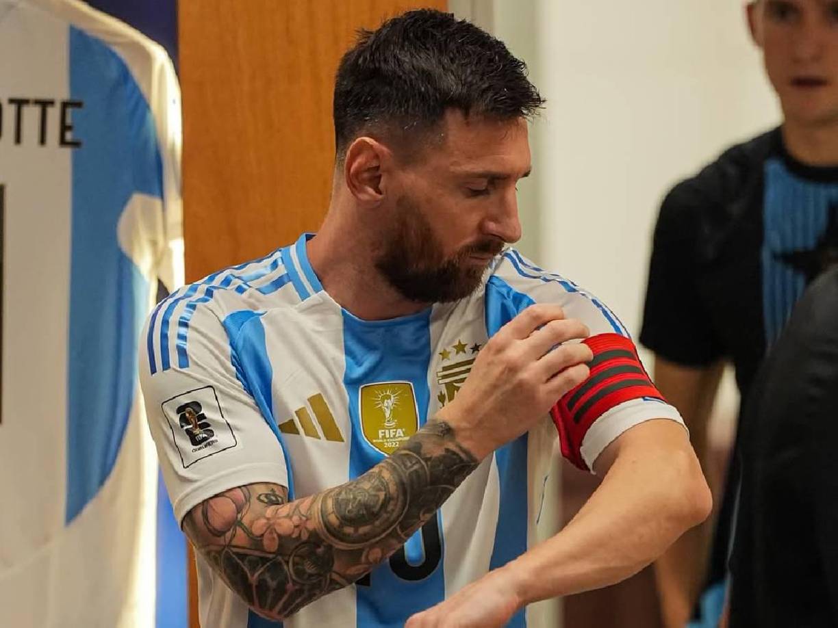 También sus actuaciones en las eliminatorias sudamericanas (líder goleador del proceso clasificatorio).