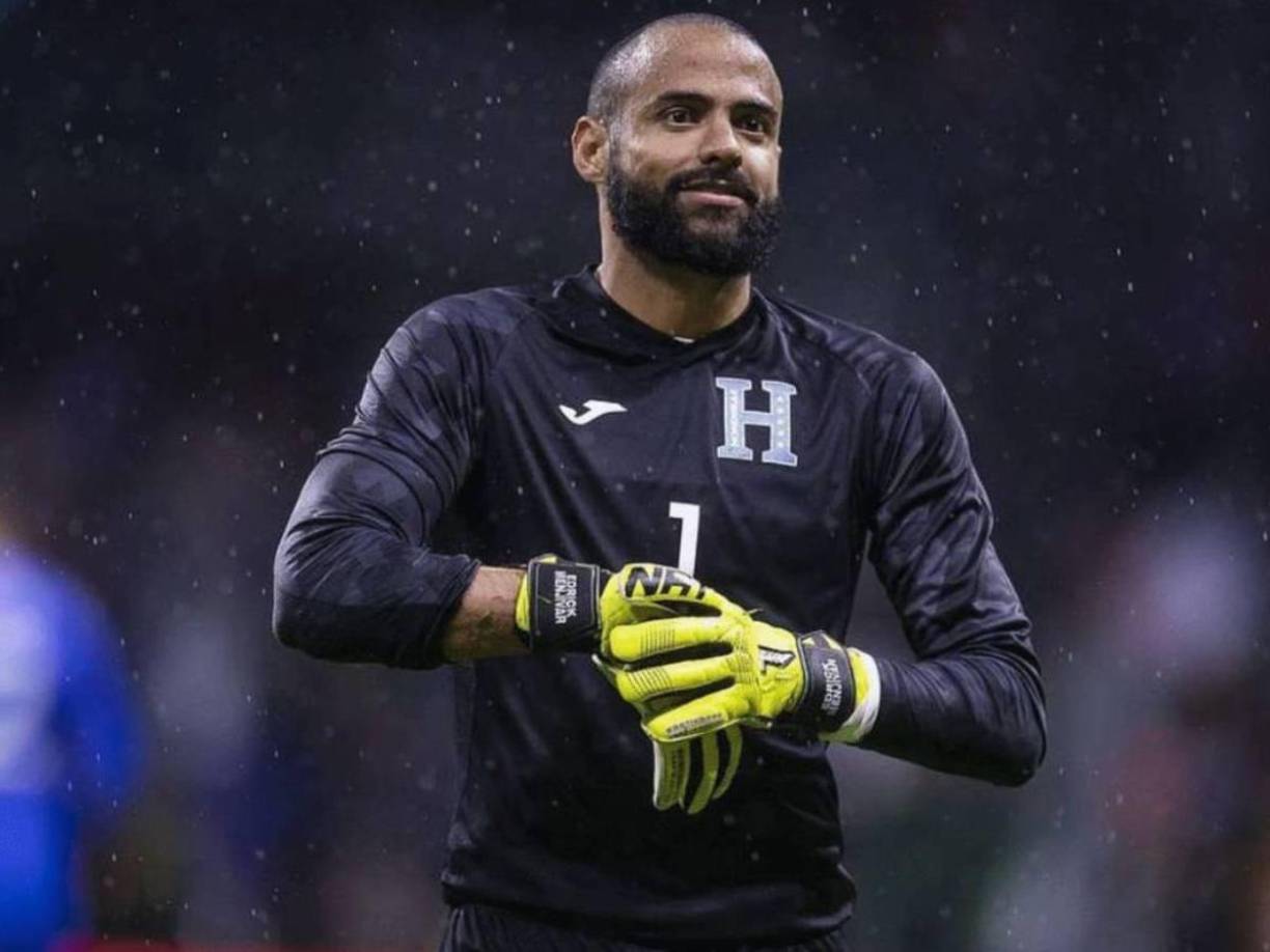 Rafael Villeda, presidente del Olimpia, habló sobre rumores de Edrick Menjivar al extranjero: “En lo de Menjívar, en lo personal, no he tenido ninguna posibilidad, es alguien que se merece una oportunidad y tiene la capacidad”, dijo.