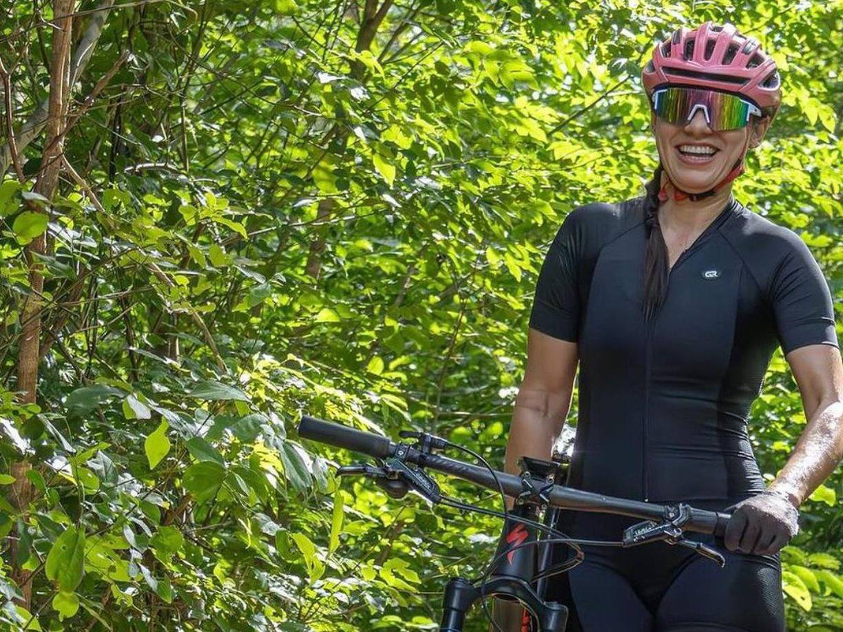 La maniobra obligó a desviarse hacia un camión de sonido estacionado en la pista de carreras de Baianópolis, al norte de Belo Horizonte, Brasil.