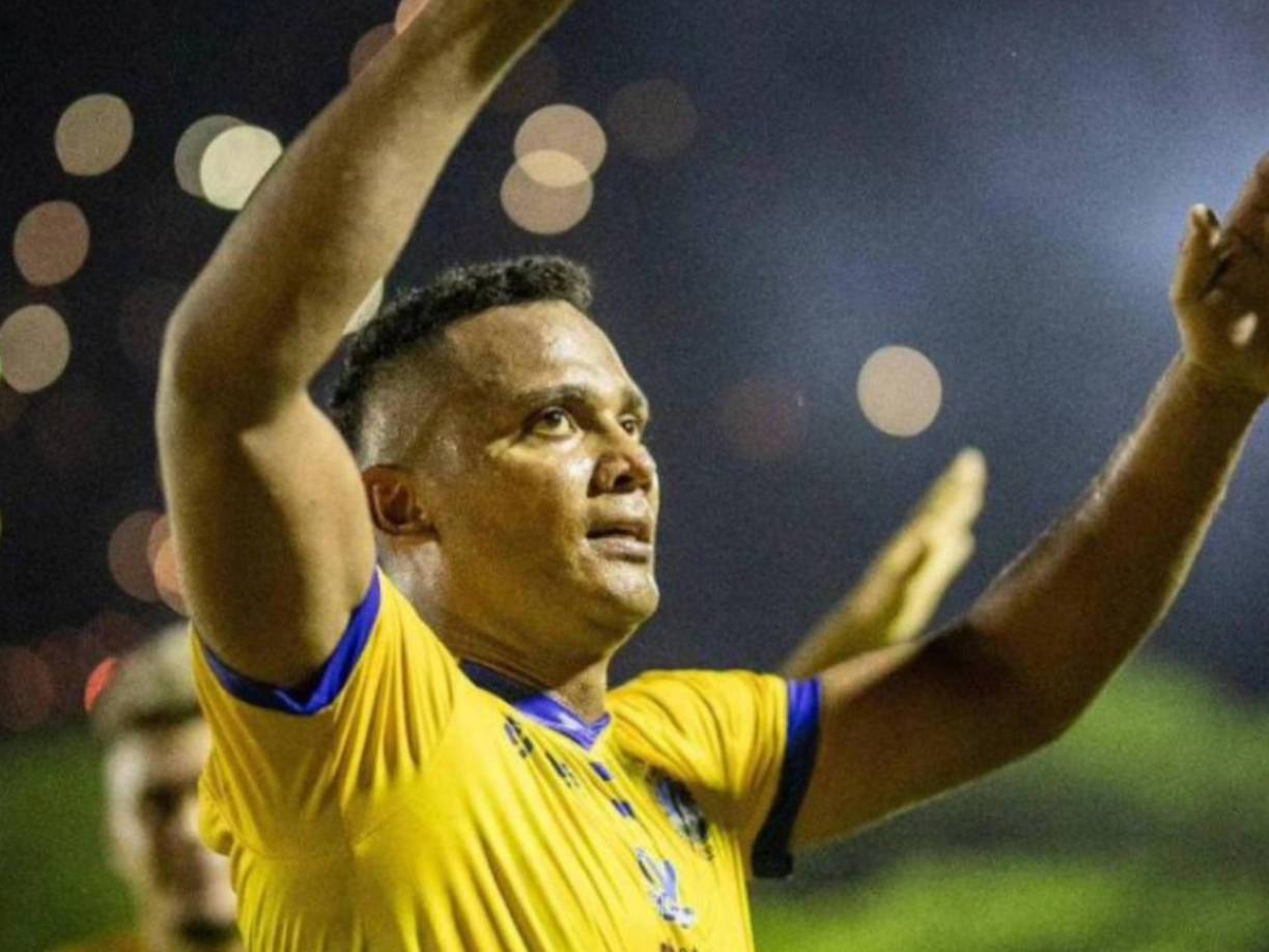 El experimentado defensor hondureño Ever Alvarado es nuevo jugador del Real España, llega procedente de la Real Sociedad de Tocoa.