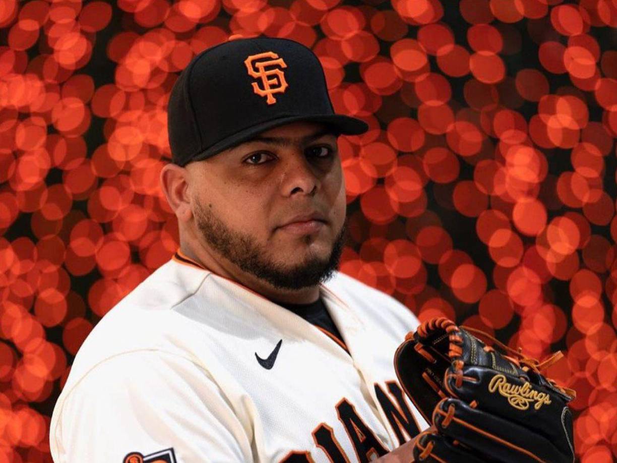 Reyes Moronta fue un destacado pelotero dominicano que jugó con los Dodgers de Los Ángeles y los San Francisco Giants en el beisbol de Grandes Ligas.