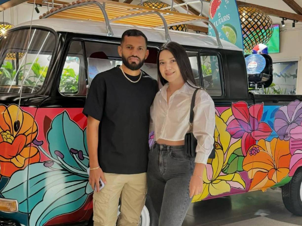 Madeline Ordóñez: Es la esposa del volante Jorge Álvarez del Olimpia.