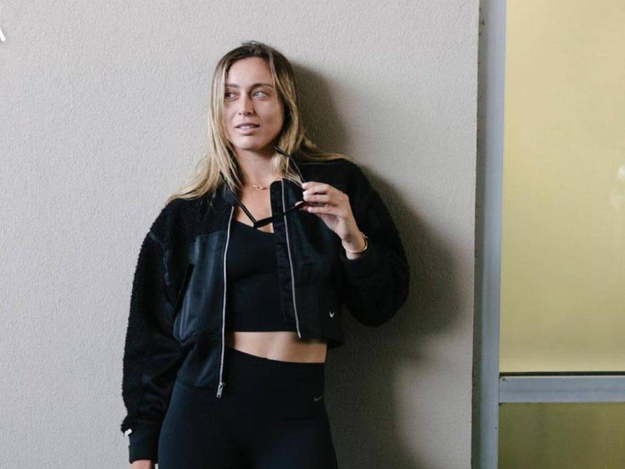 Paula Badosa Gibert es una tenista española, de 26 años de edad. 