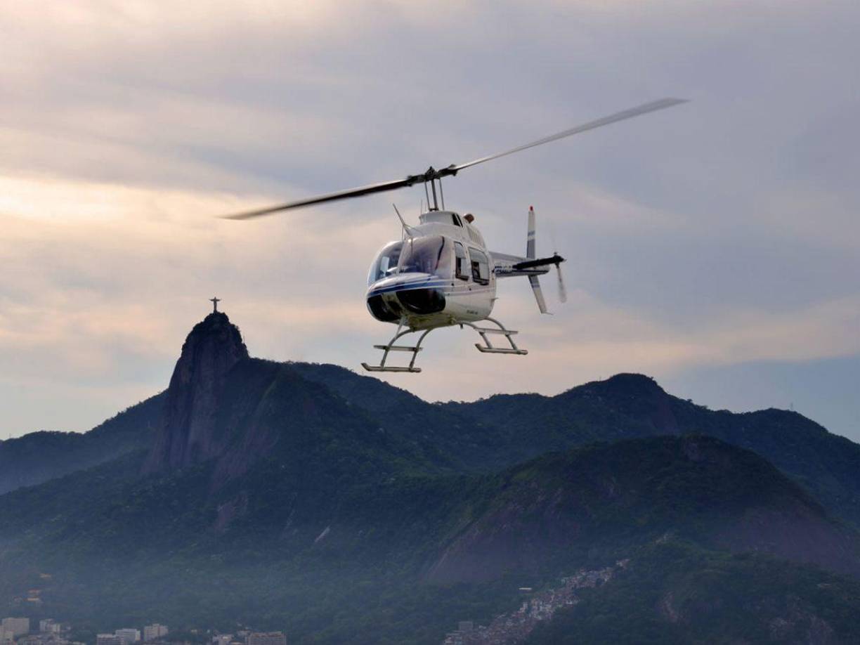 El servicio cuenta con un helipuerto y un traslado en helicóptero hasta el lugar desde el Aeropuerto Internacional de Río de Janeiro,