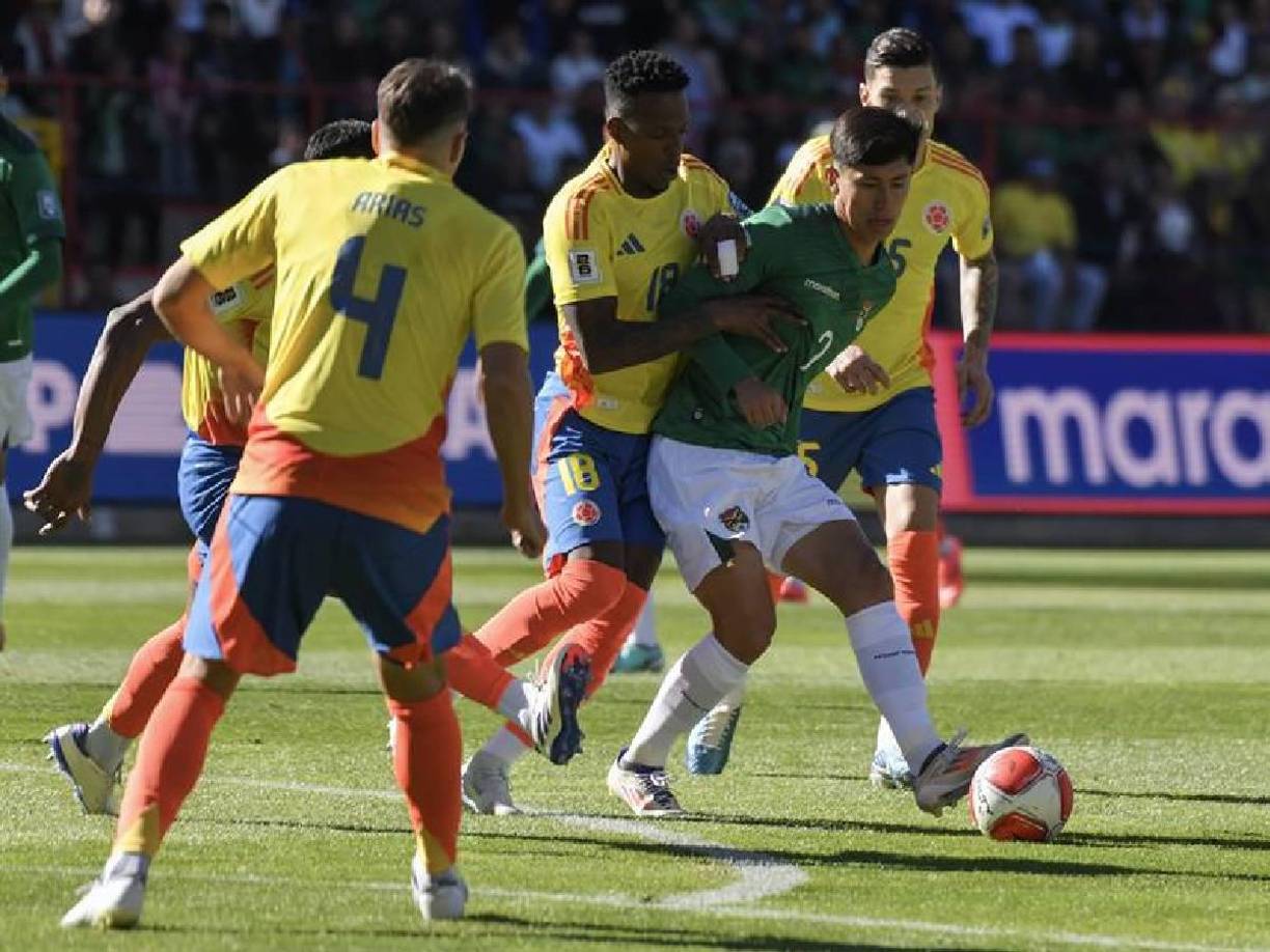 Antes del partido que se jugó el pasado jueves, las decisiones de la Federación Boliviana de Fútbol obligaron a la Selección Colombia a entrenarse en Cochabamba y tener varias limitaciones.