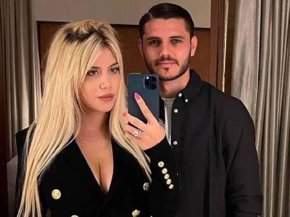 La pareja sigue siendo protagonista y ahora destapan nuevas conversaciones privadas, entre ellas, que el jugador acusa de una infidelidad a la modelo con uno de sus excompañeros.