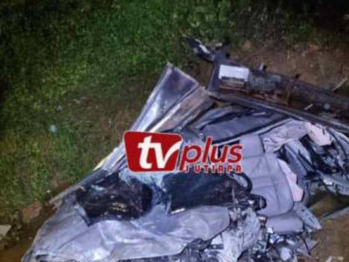 Este hecho ocurrió en horas tempranas de la mañana frente a la Residencial Alameda en La Ceiba Atlántida, según reportó AO Noticias.