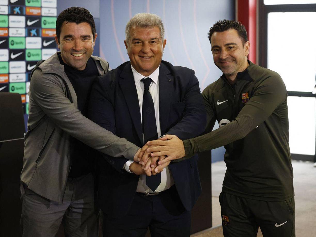 Laporta no estaba dispuesto a sacar a tantos jugadores ya que considera que la actual plantilla es buena y con algunos retoques puede ser muy competitiva. Por esto el sacrificado fue Xavi.