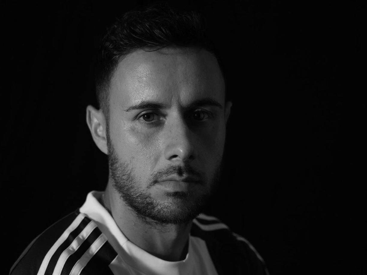 Surgen increíbles detalles sobre la muerte del famoso futbolista George Baldock, quien fue encontrado muerto en su casa el miércoles 9 de octubre. 