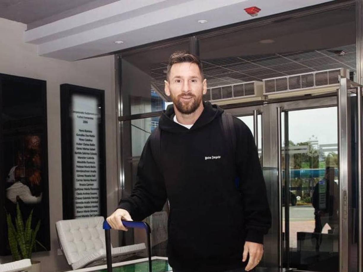 También aseguró que al preguntarle por un alargue de su contrato hasta 2026 el argentino fue tajante: <b>“No, mi lugar está allí”.</b>