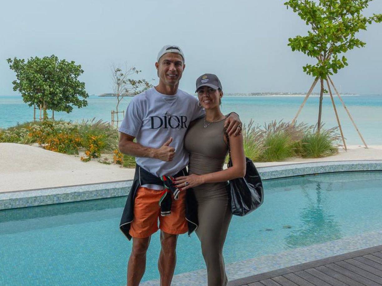 Explicó que Ronaldo “podría haberse inyectado neuromoduladores en el pene y en el escroto”, logrando así un aumento de grosor de hasta 2,5 centímetros. 