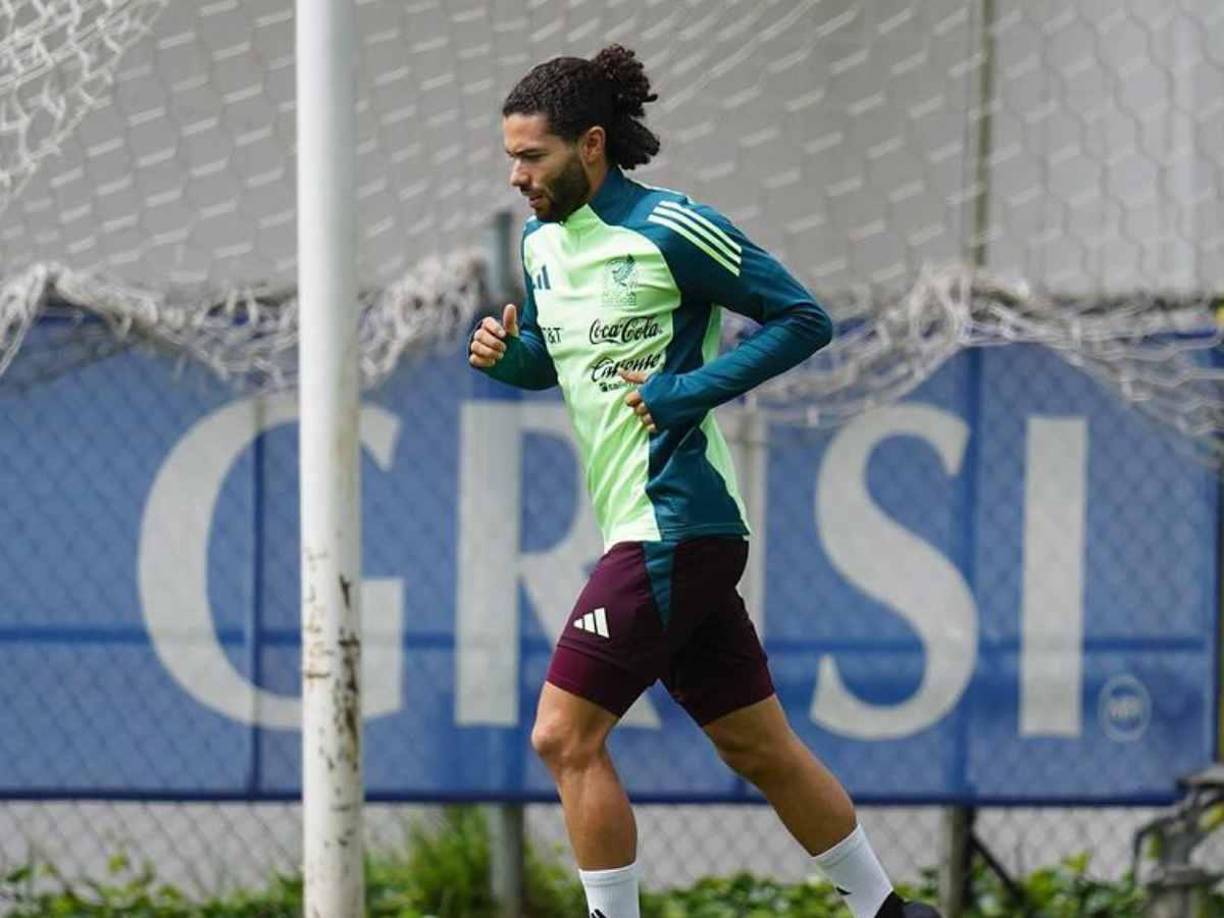 La razón por la que los Reds terminaron por no aceptar, se debió a que su plan era mandar al delantero mexicano a Sounderland, equipo de la Championship, segunda división del futbol inglés, pero por desgracia no accedieron a la transferencia, por negativa del entrenador, por lo que el conjunto de Inglaterra terminó por derrumbar todo.