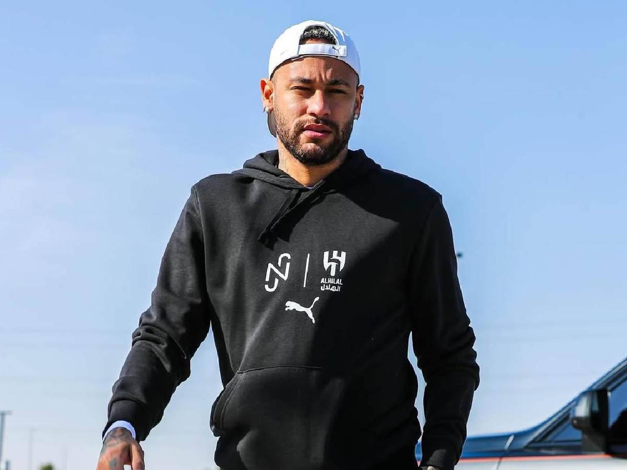 Neymar regresa al Santos y, según el medio brasileño UOL Esporte, el astro habría elaborado algo así como una lista de refuerzos de primer nivel para el club: Sergio Ramos, Paul Pogba, Marcelo, Thiago Silva o Paulo Henrique Ganso.