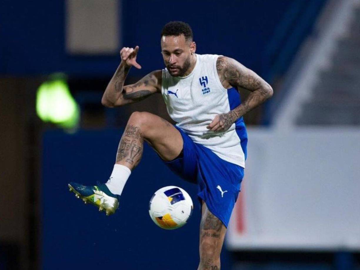 Neymar no deja de invertir en su futuro post-fútbol y de disfrutar su lujosa vida.