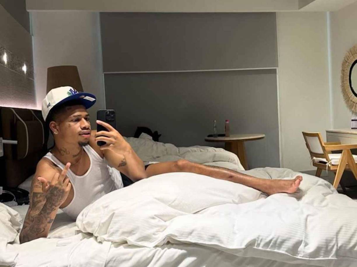 Con el cuadro del Valle se consagró campeón de la Copa Libertadores de la categoría Sub-20, tras su consolidación como futbolista con el Independiente Jrs, una de las filiales del Independiente del Valle.