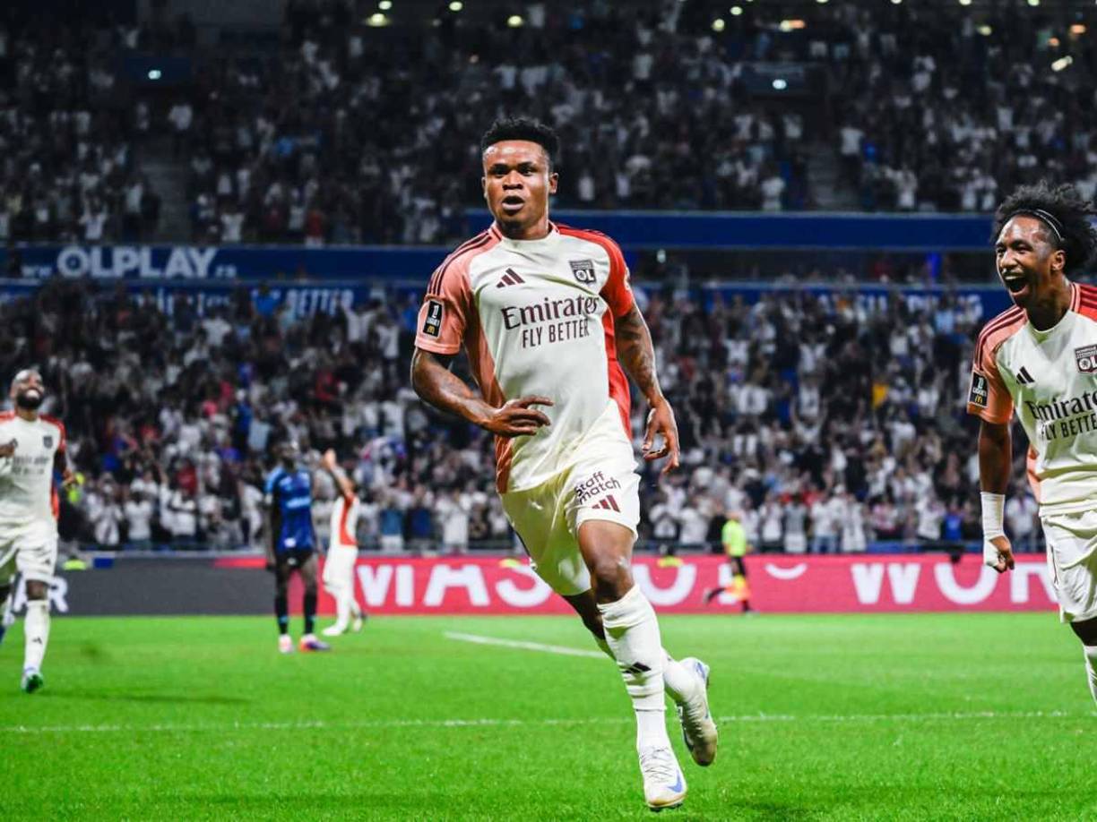 La decisión de la DNCG sigue a la reunión que sus miembros mantuvieron, varias horas antes del anuncio, con el propietario del Lyon, el inversor estadounidense John Textor.