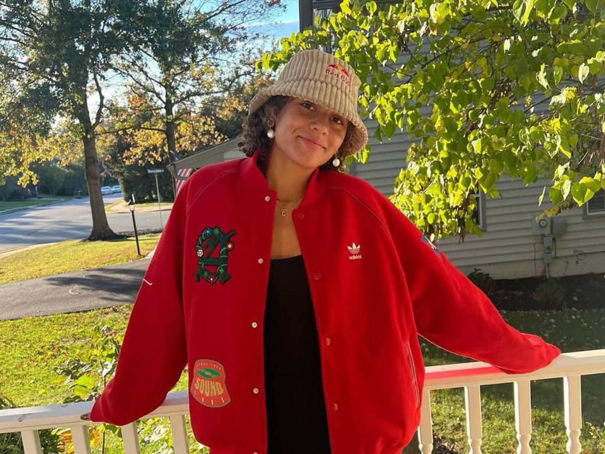 “Le encanta el protagonismo, le encantan las cámaras, le encanta llevar a sus hijos al escenario y decir, ‘oh, estos son mis hijos”, dijo la hija de Rodman respecto al exjugador. 