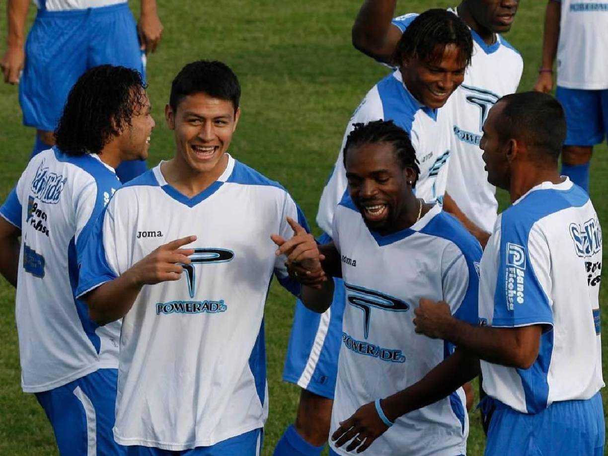 Tiene 38 años y siempre quiso jugar en el Platense, debido que nació en Puerto Cortés. Su sueño no se pudo cumplir.