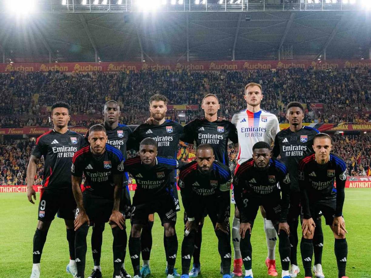 “El encuentro ha ido bien”, aseguró Textor a la prensa a la salida de la reunión. “No tenemos ningún problema con la continuidad del modelo y con la viabilidad financiera” del club, afirmaron en el Lyon.