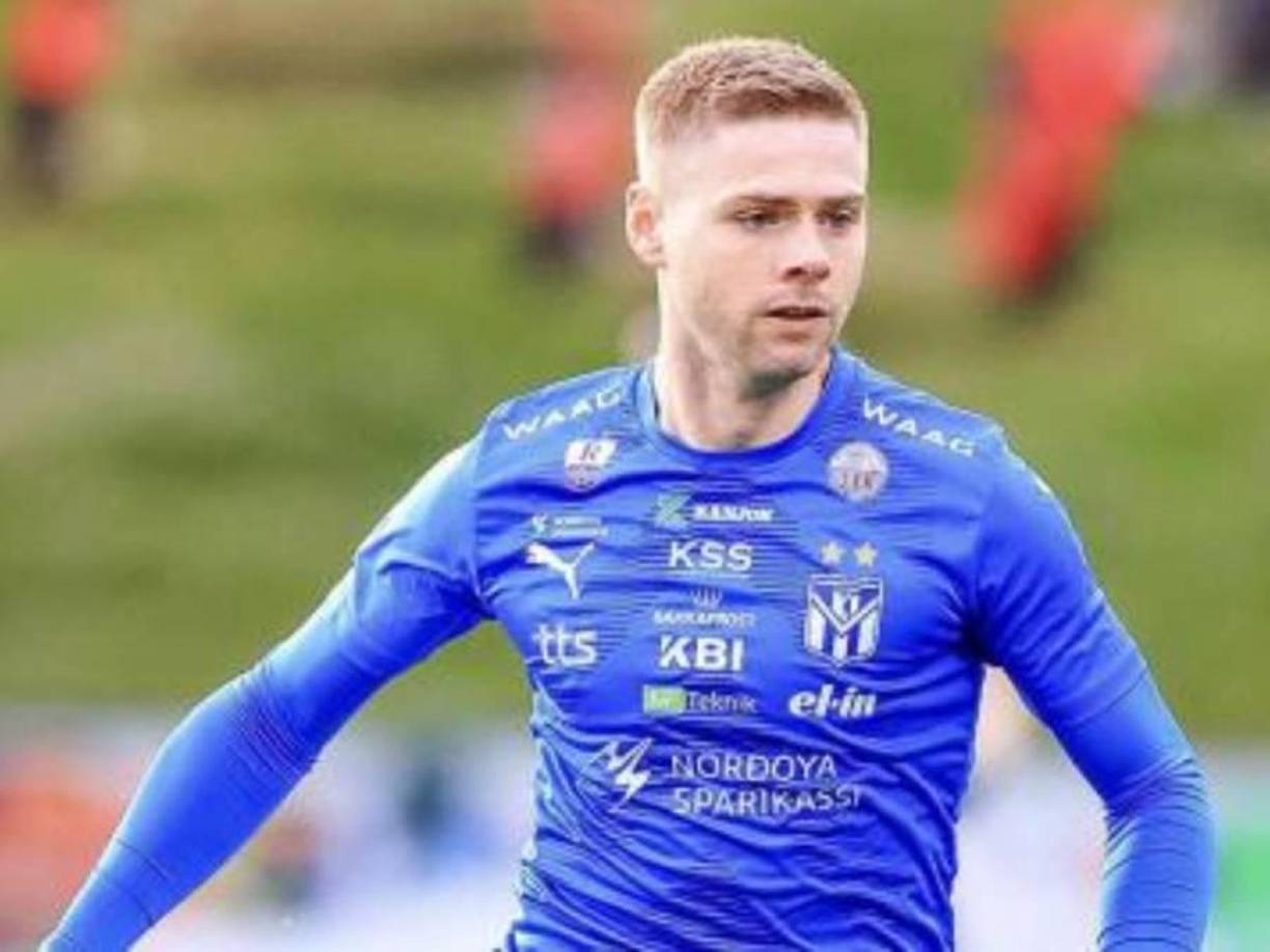 6 - Páll Klettskard - KÍ Klaksvík (Islas Feroe) - 23 goles/23 puntos