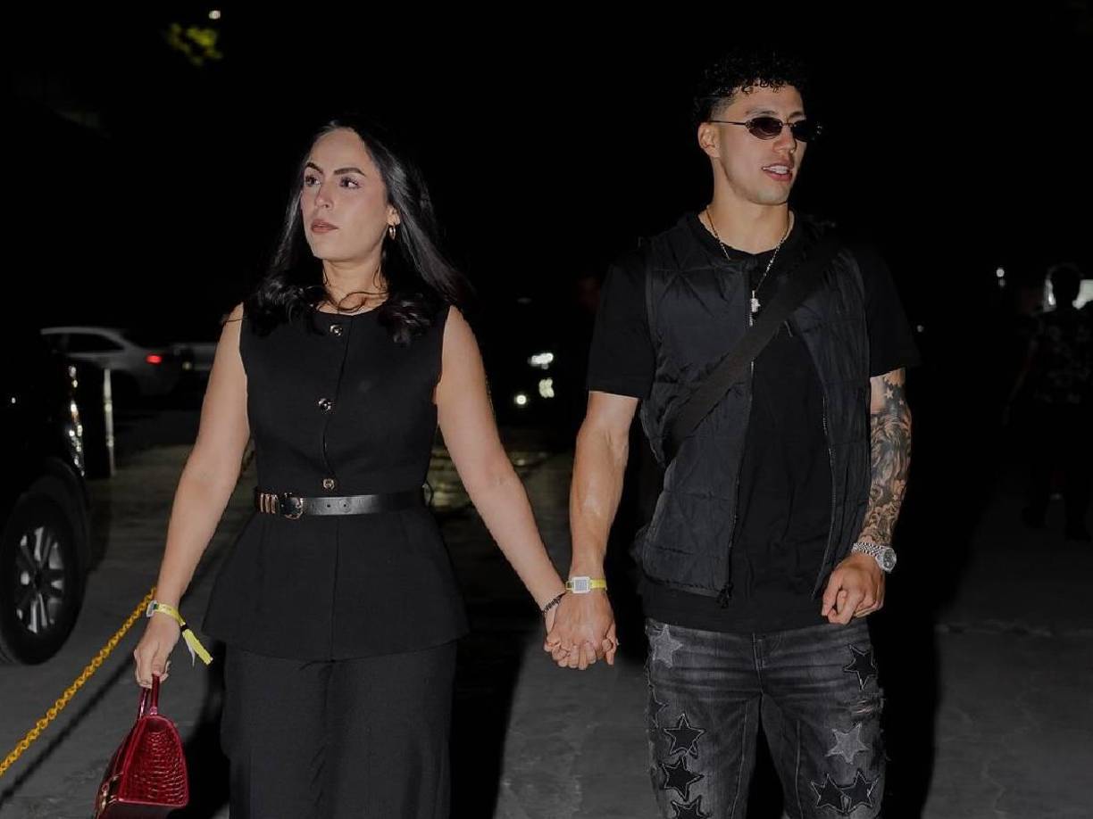 Sus publicaciones se dividen entre su romance con el futbolista, sus viajes por diferentes ciudades del mundo y sus polémicas declaraciones.