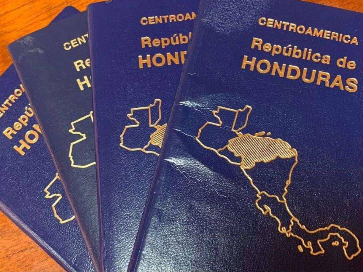 En San Pedro Sula, la oficina regional del INM está ubicada en la colonia Universidad a 30 metros del Gran Bazar. Ahí debe poner una alerta de pasaporte extraviado y posteriormente tramitar de nuevo el pasaporte, es decir comprar la cita en una agencia bancaria y cumplir con todos los requisitos incluido su DNI original.