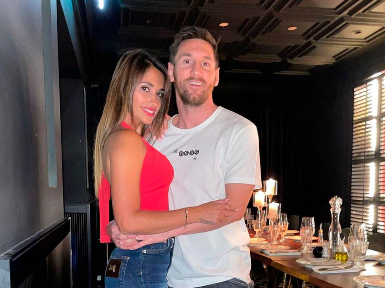 Esta pareja ha generado admiración en el mundo por ser de las más estables, pues han estado juntos desde el 2009 y están casados desde el 2017, por lo que estos rumores han provocado asombro, ya que incluso mencionan que habría una alta probabilidad de divorcio.