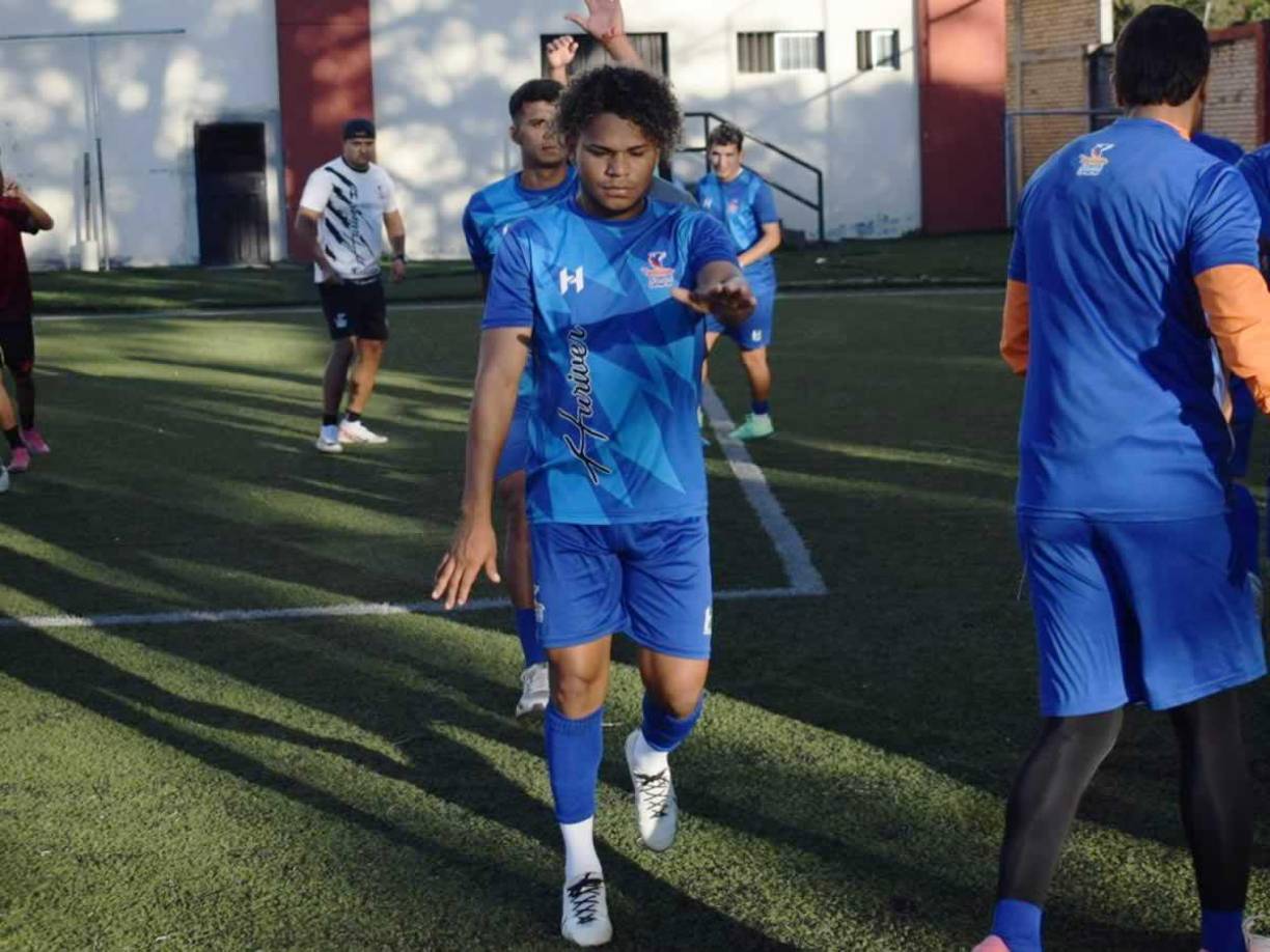 Déster Monico - El centrocampista tiene nuevo club, se trata de los Lobos de la UPNFM luego de su salida de la Real Sociedad y rescisión de contrato de Olancho FC.