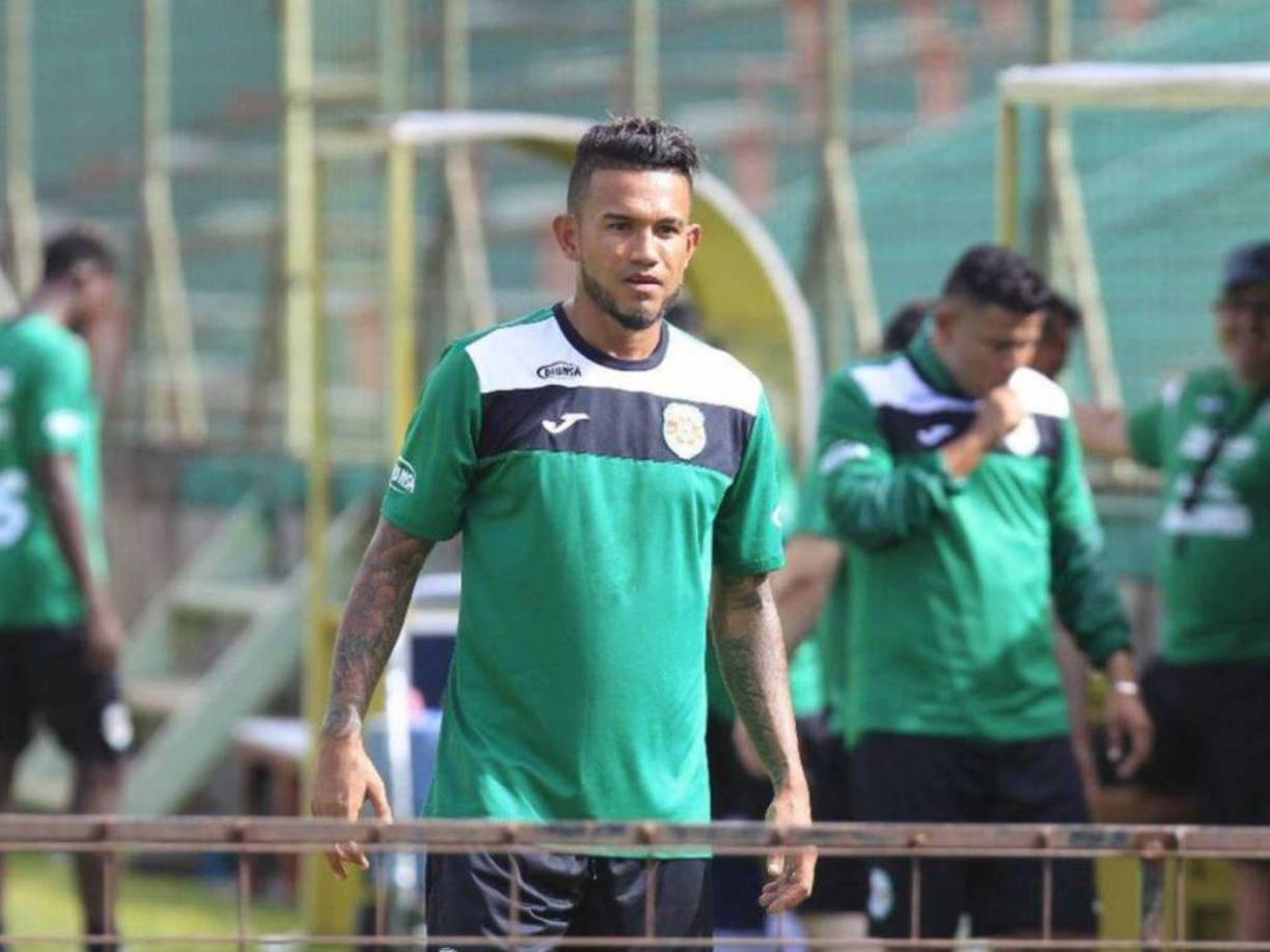 En el 2018 se dio una polémica porque dejó al Motagua para irse a Marathón por una mejor oferta económica. Pese a ello, la afición de Motagua lo sigue queriendo