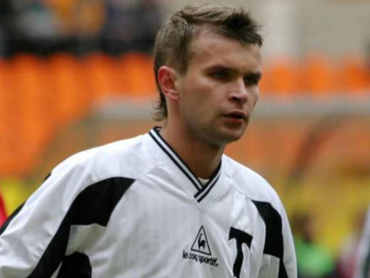 La noticia de su muerte ha provocado una mezcla de sorpresa y tristeza entre los seguidores del fútbol ruso, recordando su participación en la Eurocopa como uno de los momentos más destacados de su carrera.