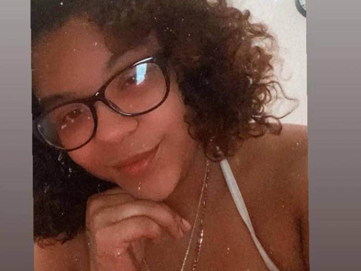 Las autoridades investigan si la muerte fue un homicidio.