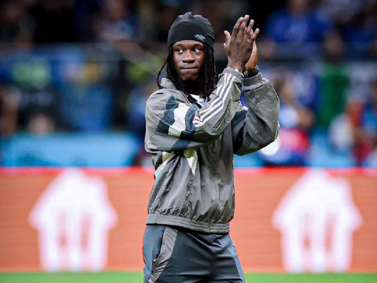 Para este duelo, el Real Madrid recuperó a Camavinga y fue convocado. “Está disponible, ha entrenado bien, se ha recuperado y está en buena condición”, explicó el DT sobre el francés.