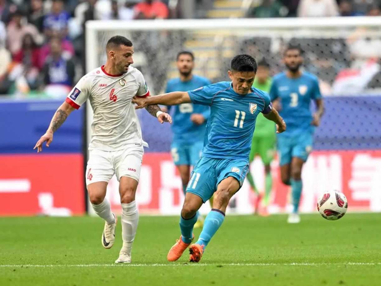 En la Confederación Asiática de Fútbol hay cinco rondas de clasificación en total para determinar las ocho plazas directas que Asia ha obtenido en la Copa Mundial de la FIFA 26, y una nación más avanzará al Torneo clasificatorio para la Copa Mundial de la FIFA 26.