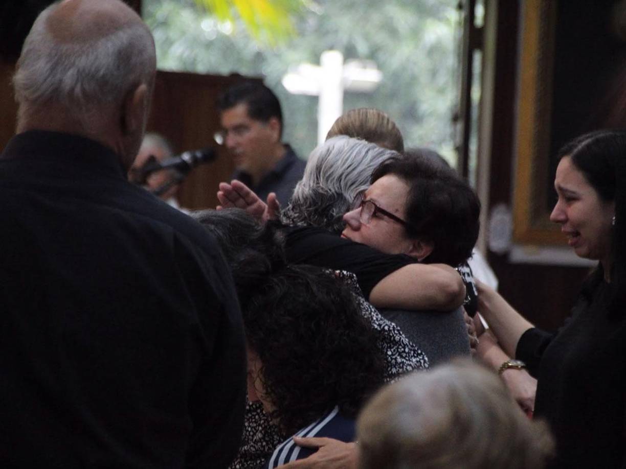 Luto y consternación en el último adiós de Vicente Daniel Viera, leyenda del Club Olimpia, equipo con el que ganó una Copa de Concacaf en 198.8.