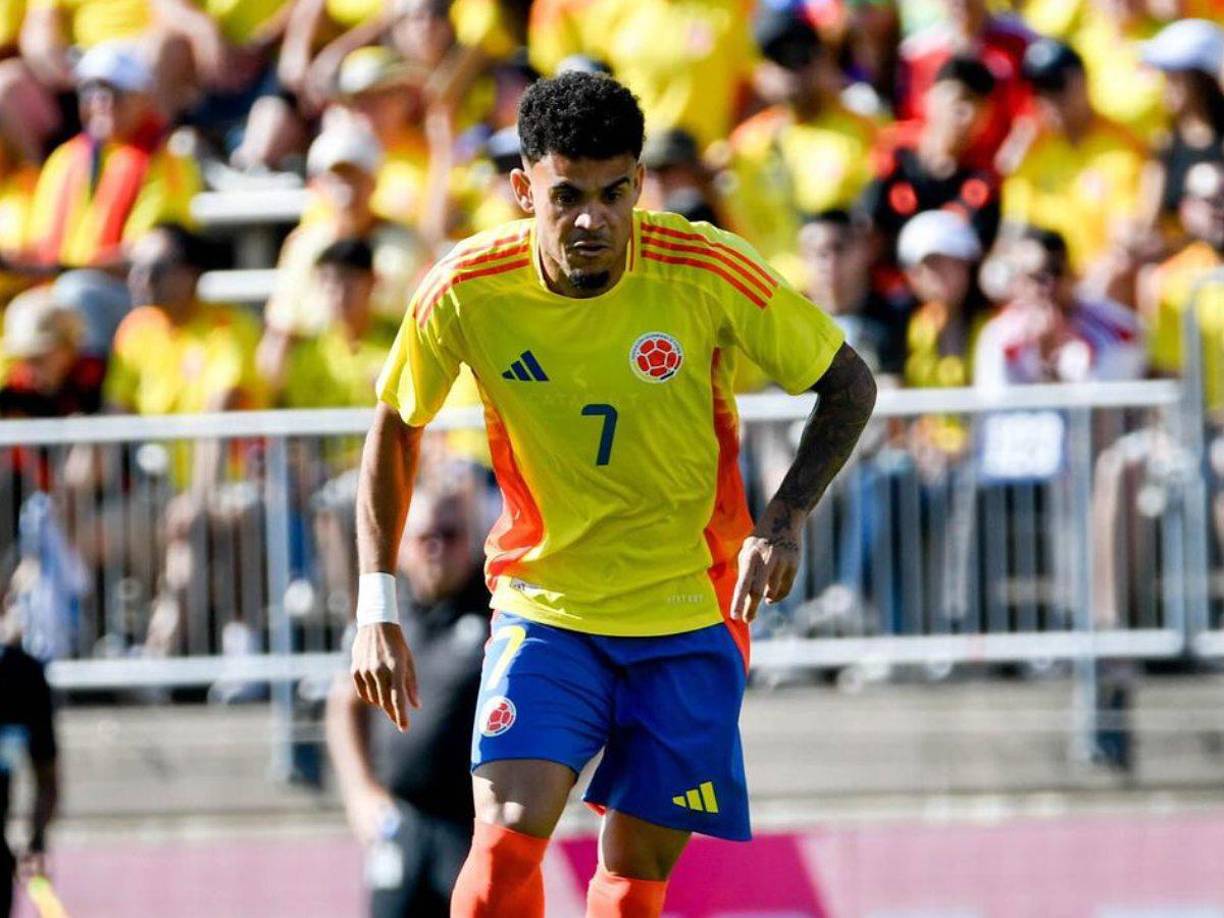 Según informa Diario Sport, el FC Barcelona quiere fichar al colombiano Luis Díaz y es un objetivo principal.